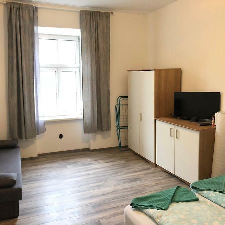 Apartment Bahnhof Грац Екстер'єр фото