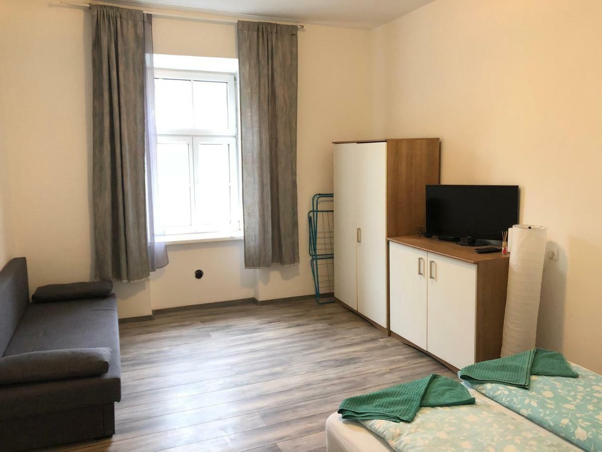Apartment Bahnhof Грац Екстер'єр фото